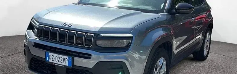 Usata Jeep Avenger Summit 101 CV (74 kW) 2024 Rosso SUV