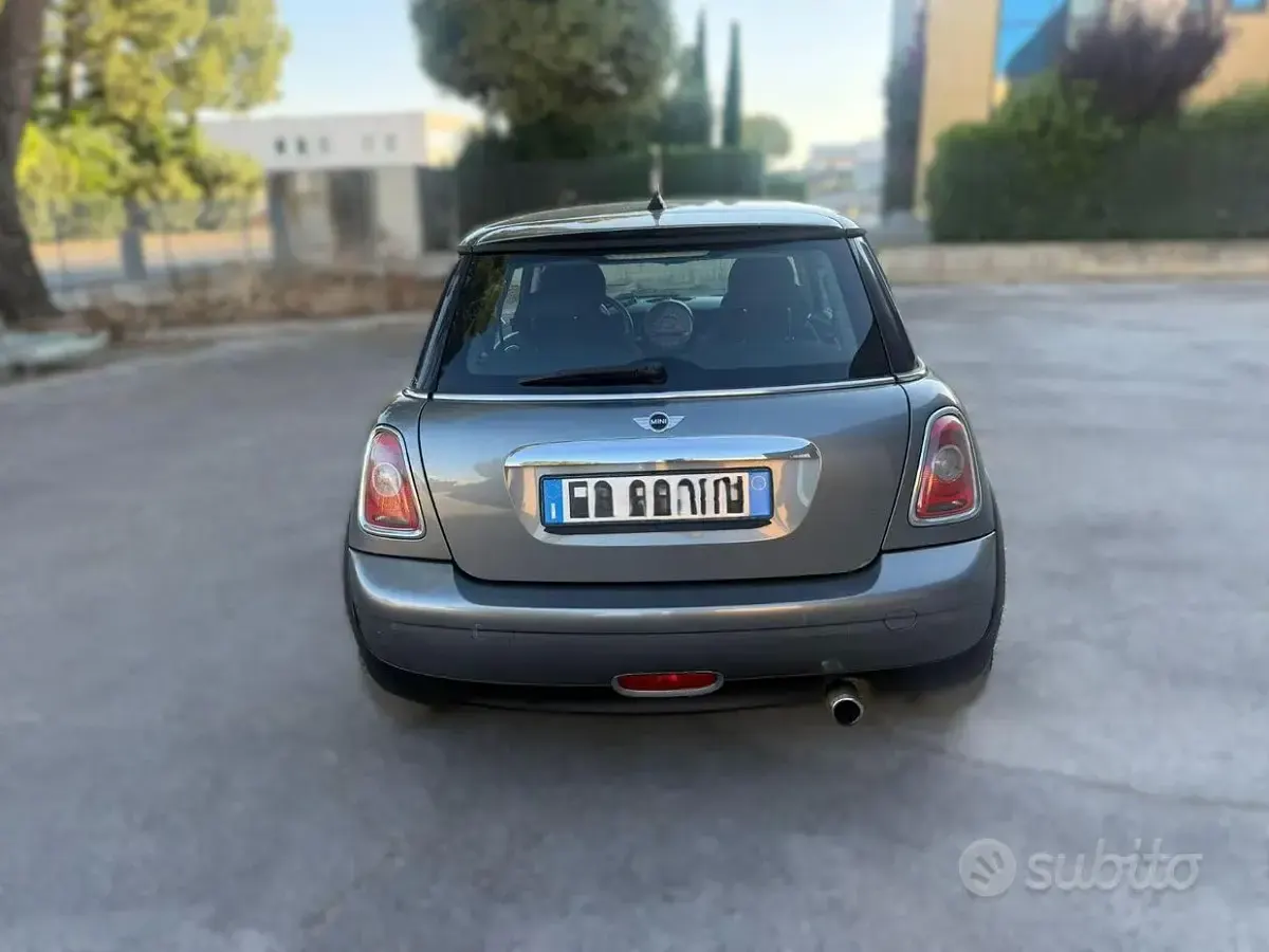 Usata Mini ONE 95 CV (69 kW) 2011 Grigio Utilitaria