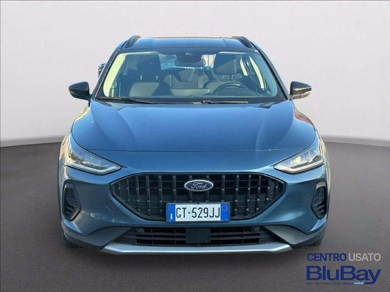 Usata Ford Focus Active 125 CV (91 kW) 2024 Chrome blue SUV