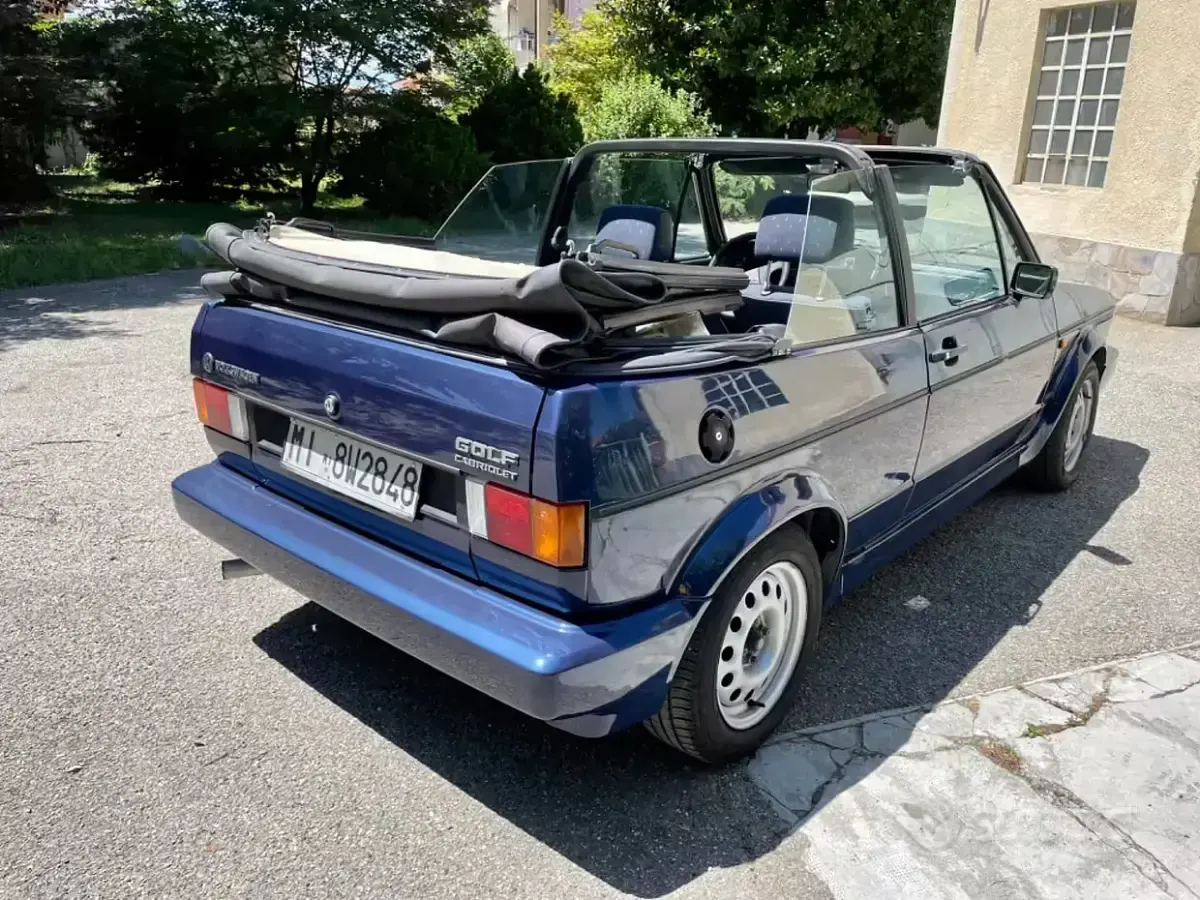 Usata VW Golf Cabriolet 98 CV (72 kW) 1992 Blu Cabrio
