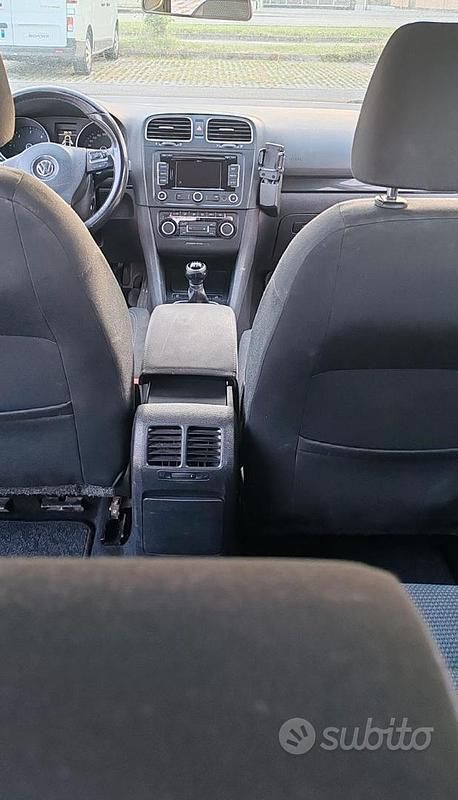 Usata VW Golf VI 105 CV (77 kW) 2011 Grigio Utilitaria