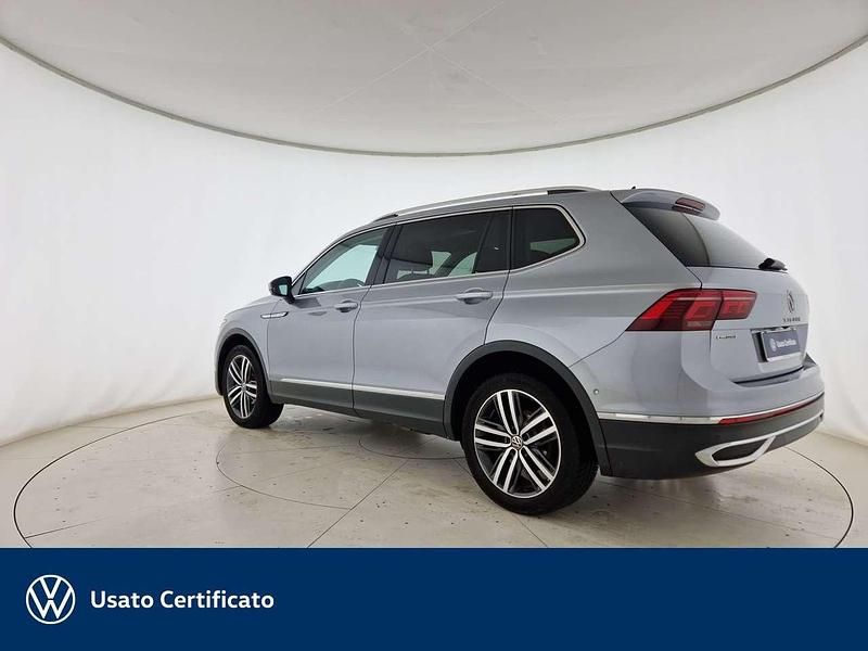 Usata VW Tiguan Allspace Elegance 150 CV (110 kW) 2022 Pyrit silver metallizzato SUV