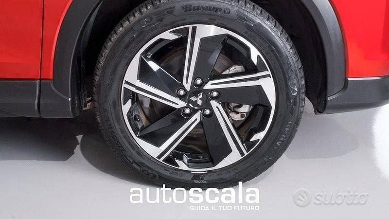 Usata Mitsubishi Eclipse Cross Instyle 98 CV (72 kW) 2022 Rosso SUV