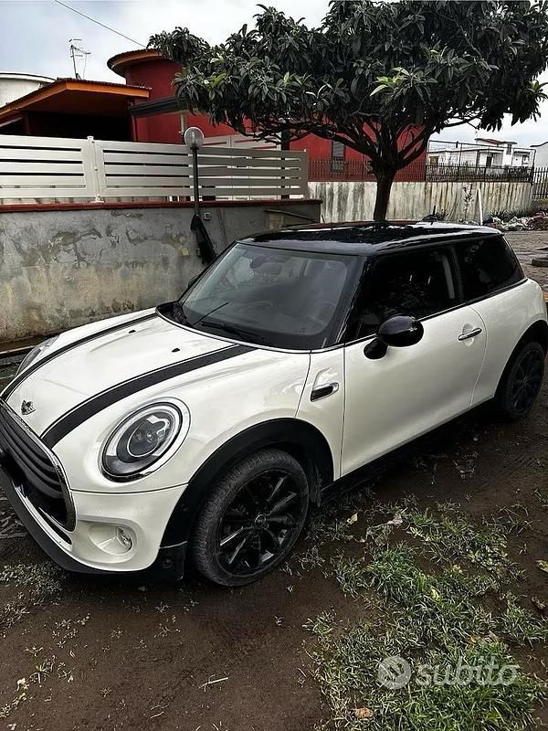 Usata Mini Cooper 95 CV (69 kW) 2016 Utilitaria