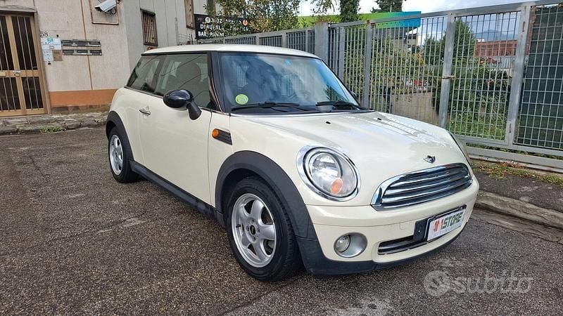 Usata Mini ONE Chili 95 CV (69 kW) 2008 Beige Utilitaria