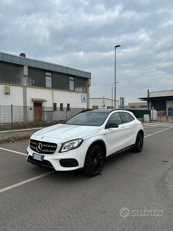 Bianco Usata 2019 Mercedes GLA200 Edition SUV | 23.500 € (Buon prezzo) - Immagine 1/4