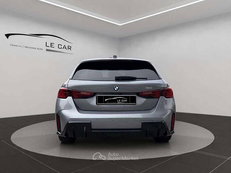 Usata BMW 120 M Sport 156 CV (114 kW) 2025 Grigio Utilitaria