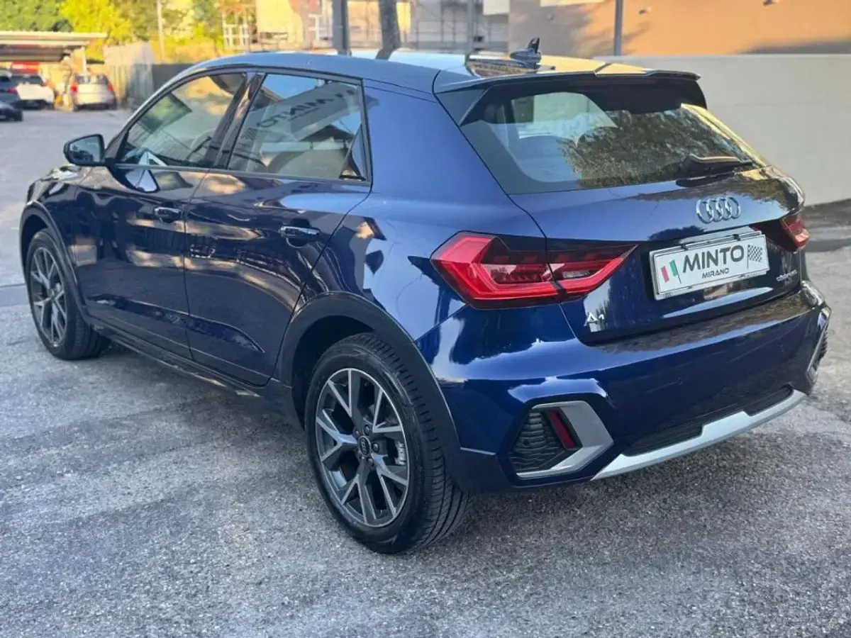 Usata Audi A1 110 CV (80 kW) 2023 Blu SUV