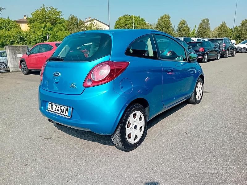 Usata Ford Ka 69 CV (50 kW) 2012 Blu Utilitaria