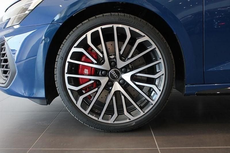 Nuova Audi A3 Sportback Comfort 333 CV (244 kW) 2025 Utilitaria