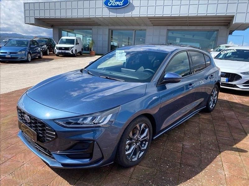 Usata Ford Focus ST-Line X 125 CV (91 kW) 2024 Blu Berlina