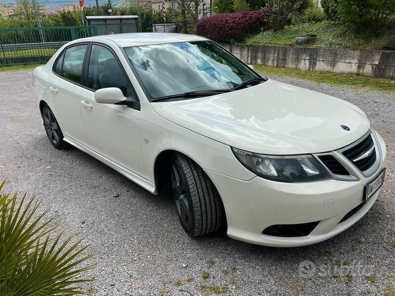 Usata Saab 9-3 Vector 180 CV (132 kW) 2009 Bianco Berlina