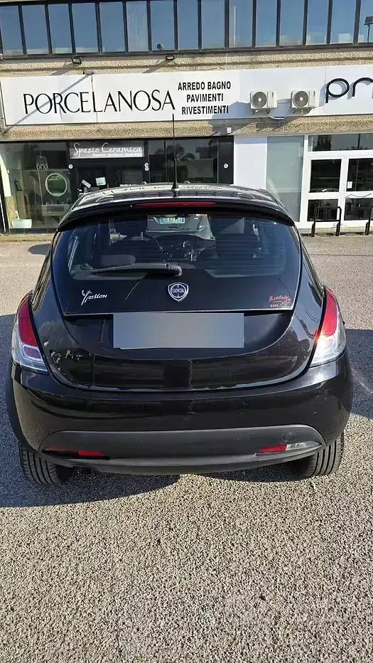 Usata Lancia Ypsilon 85 CV (62 kW) 2013 Utilitaria