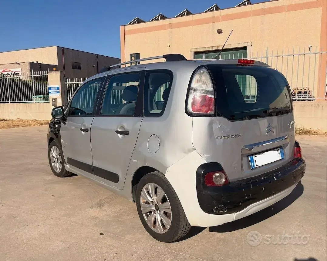 Usata Citroën C3 Picasso 92 CV (67 kW) 2011 Nero Monovolume