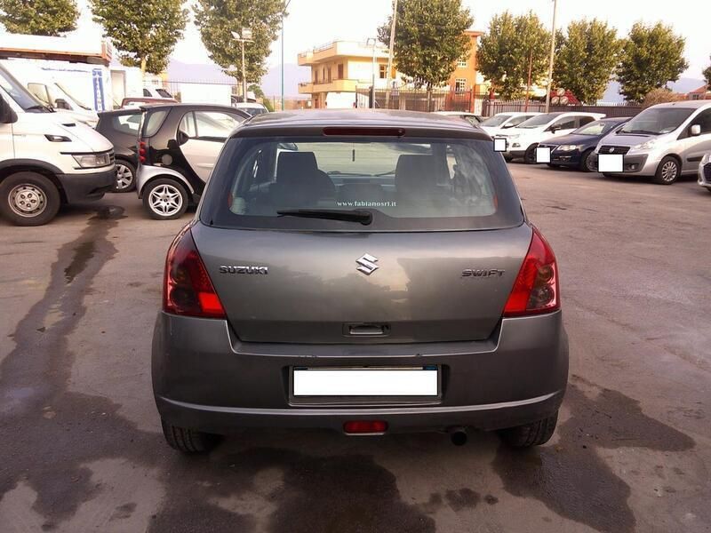 Usata Suzuki Swift GL 69 CV (50 kW) 2008 Grigio Utilitaria