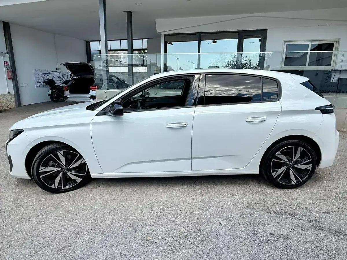 Usata Peugeot 308 Allure 131 CV (96 kW) 2023 Bianco Berlina