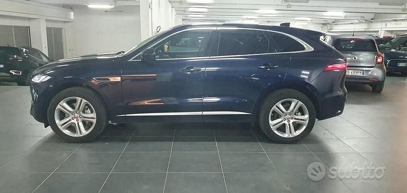 Usata Jaguar F-Pace R-Dynamic 404 CV (297 kW) 2024 SUV