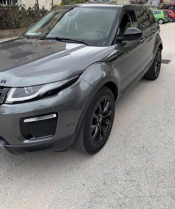 Usata Land Rover Range Rover evoque 150 CV (110 kW) 2018 Grigio SUV