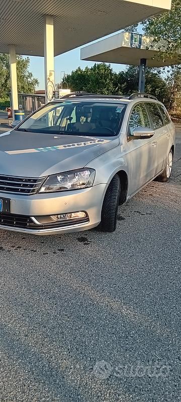 Usata VW Passat 140 CV (102 kW) 2011 Grigio Station wagon