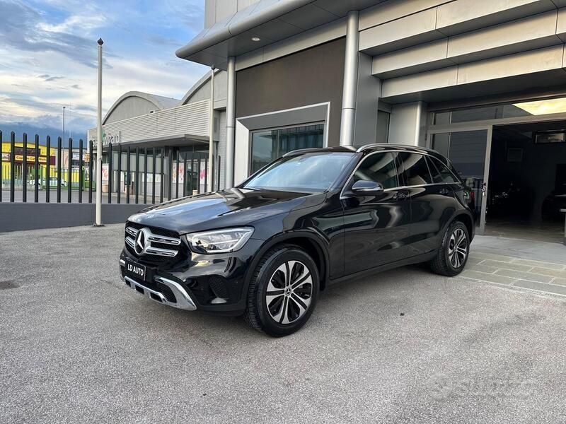 Nero Usata 2022 Mercedes GLC300e Premium Station wagon | 38.900 € (Ottimo prezzo) - Immagine 1/4