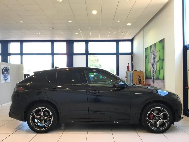 Brugt Alfa Romeo Stelvio Veloce 209 HK (153 kW) 2025 Sort SUV