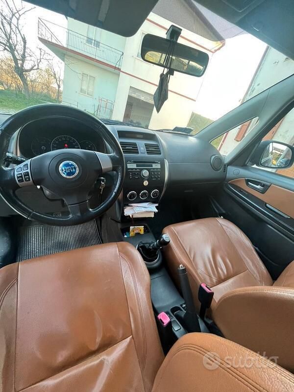Usata Fiat Sedici 120 CV (88 kW) 2007 Nero SUV