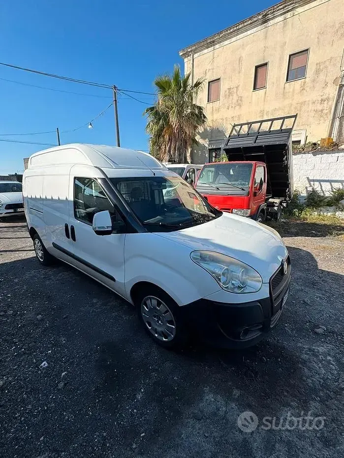 Usata Fiat Doblò 90 CV (66 kW) 2014 Bianco Monovolume