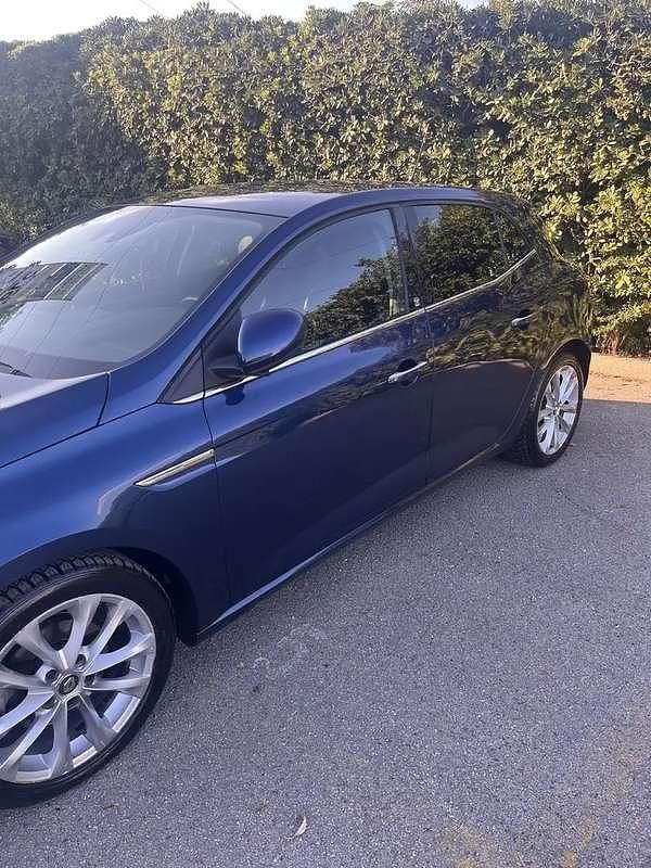 Usata Renault Mégane IV Intens 110 CV (80 kW) 2018 Berlina