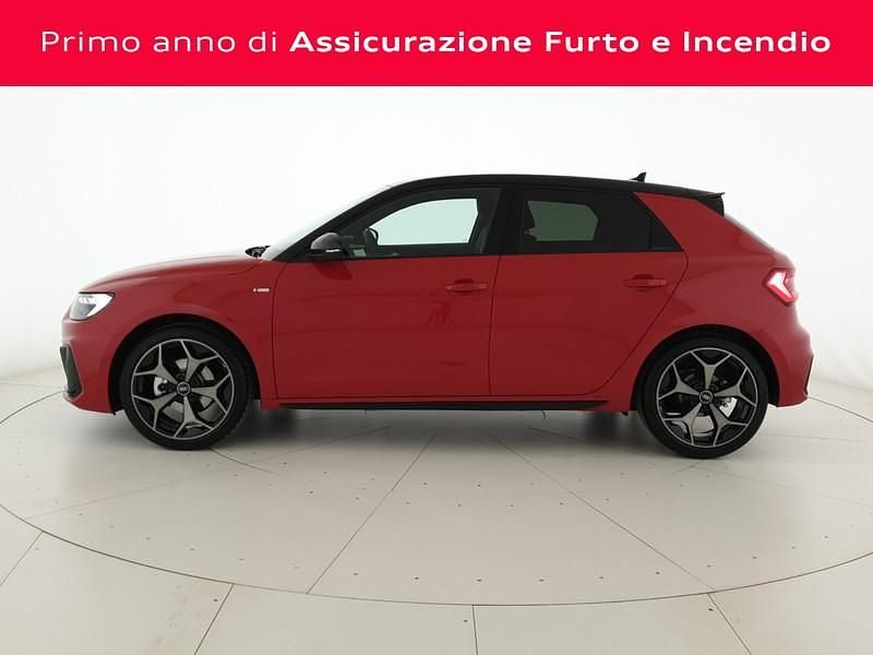 Nuova Audi A1 Sportback Comfort 116 CV (85 kW) 2026 Rosso progressivo metallizzato Utilitaria