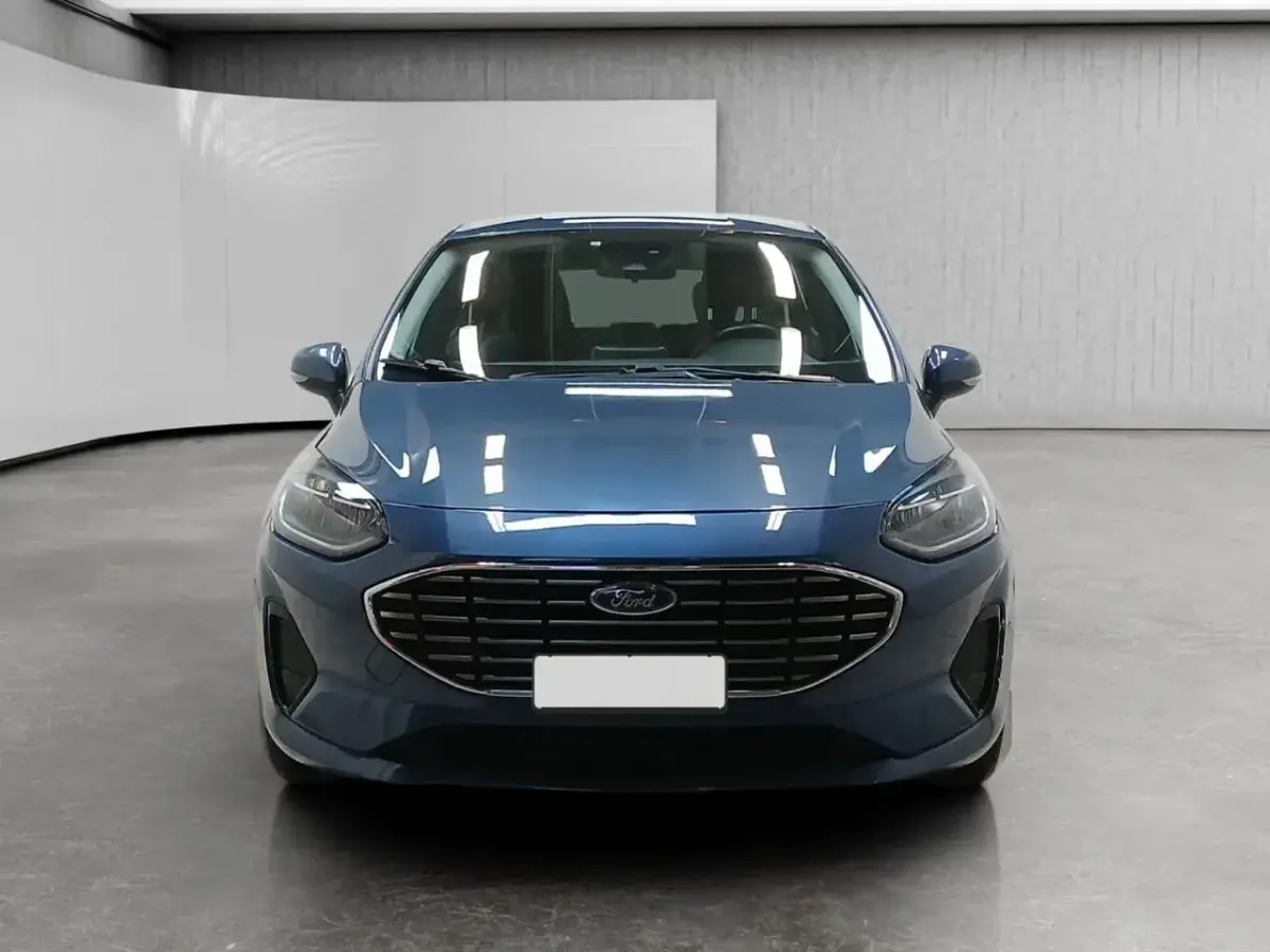 Begagnad Ford Fiesta Titanium 75 HK (55 kW) 2023 Blå Halvkombi