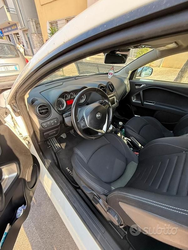 Usata Alfa Romeo MiTo 129 CV (94 kW) 2016 Bianco Utilitaria