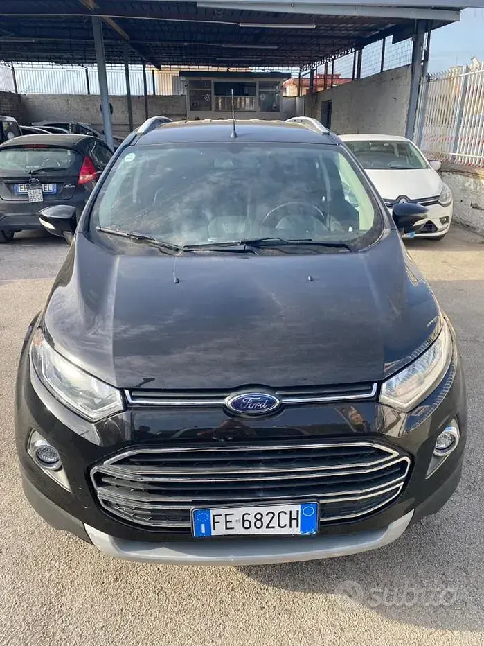 Usado Ford Ecosport 95 HP (69 kW) 2016 Preto SUV