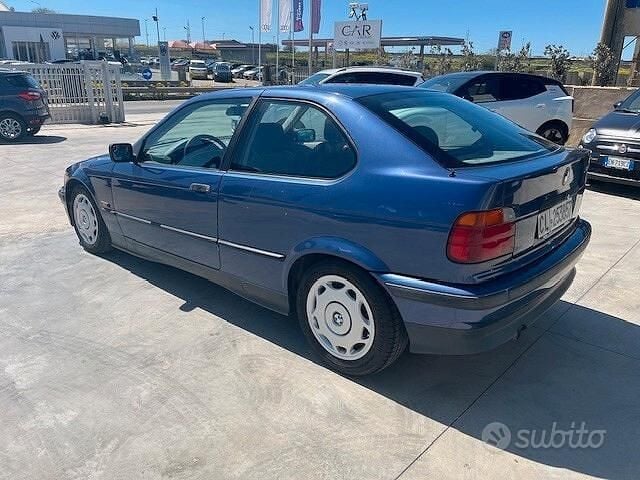Usata BMW 316 102 CV (75 kW) 1994 Blu Berlina