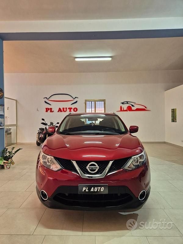 Usata Nissan Qashqai 110 CV (80 kW) 2017 Rosso SUV