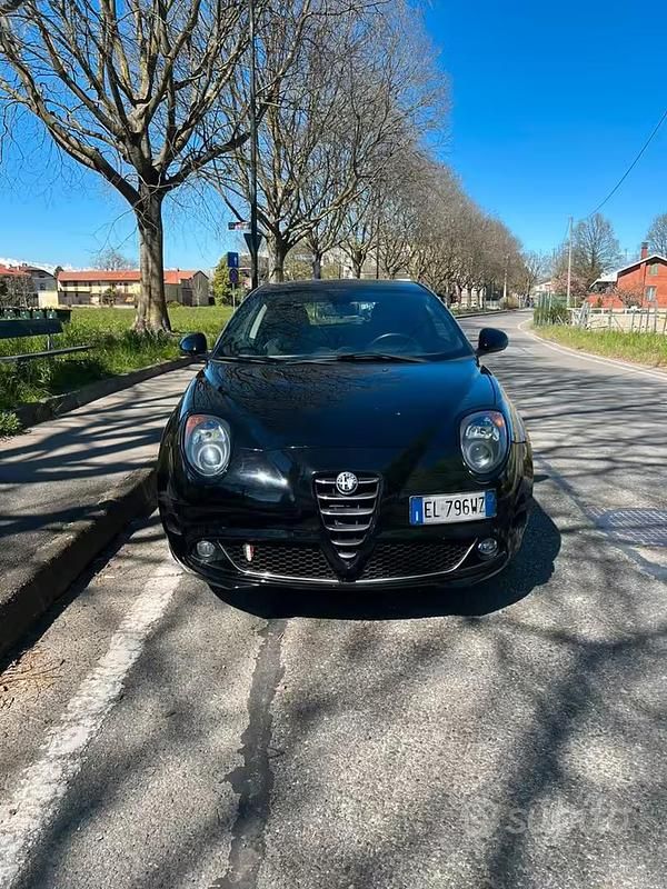 Usata Alfa Romeo MiTo 70 CV (51 kW) 2012 Nero Utilitaria