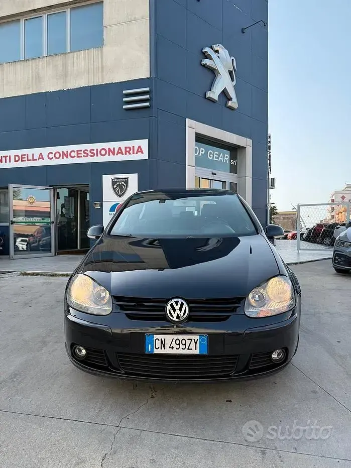Usata VW Golf IV Comfortline 105 CV (77 kW) 2004 Nero Berlina