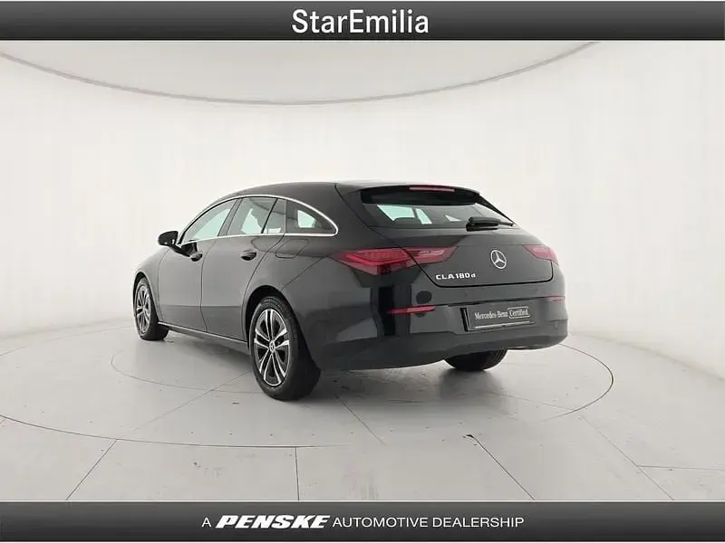 Usata Mercedes CLA180 Shooting Brake Advanced 116 CV (85 kW) 2025 Nero Station wagon