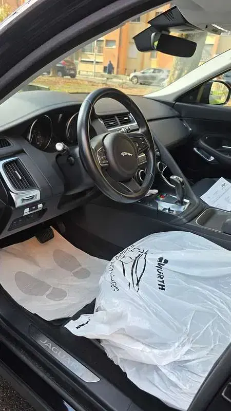 Usata Jaguar E-Pace 150 CV (110 kW) 2018 SUV
