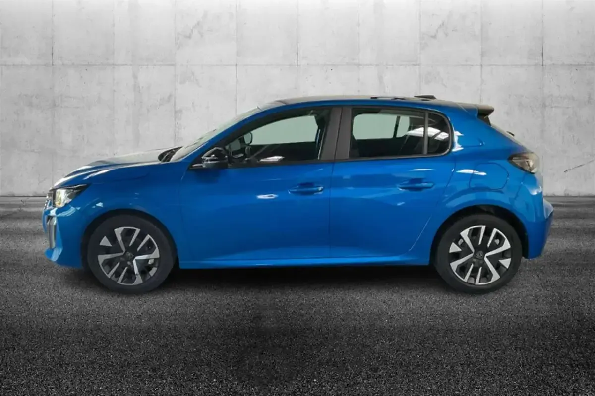 Usata Peugeot 208 Active 75 CV (55 kW) 2024 Blu/azzurro Utilitaria