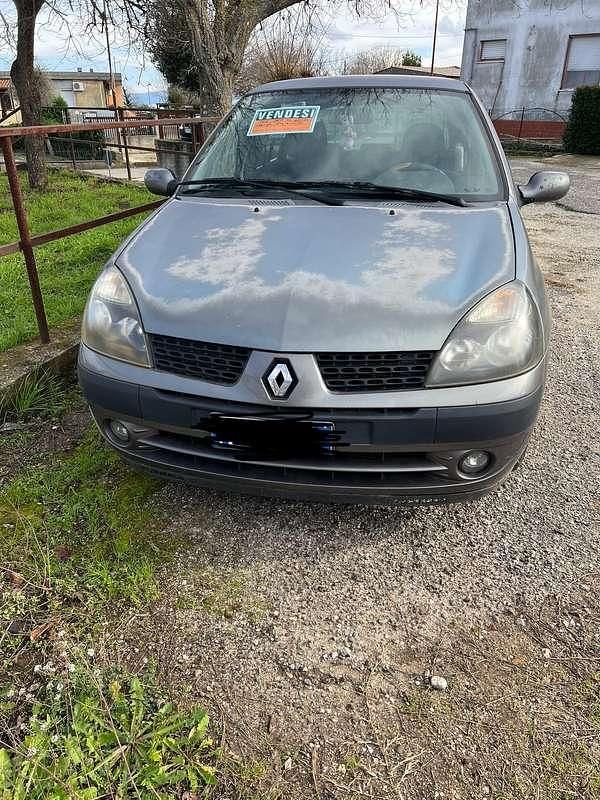 Usata Renault Clio II 75 CV (55 kW) 2003 Berlina