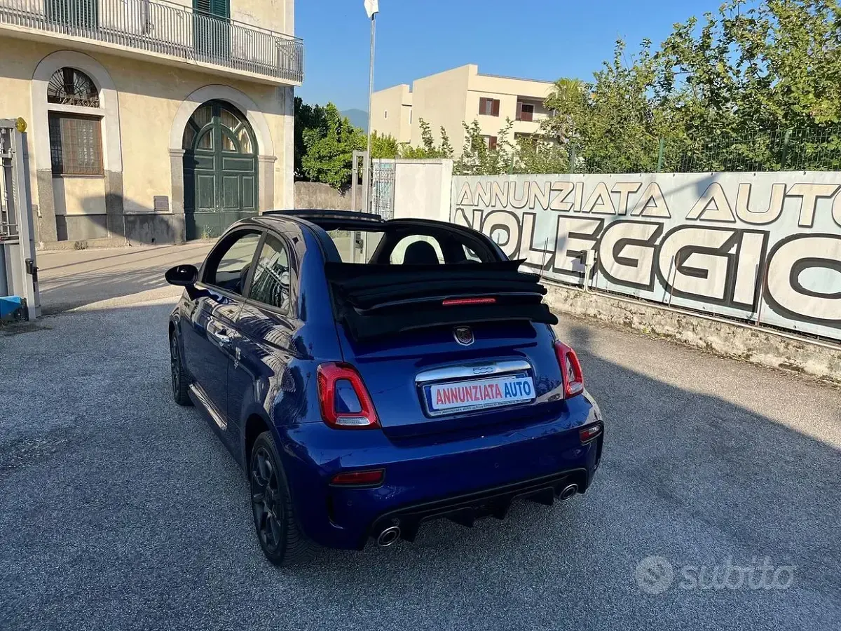 Usata Abarth 595 180 CV (132 kW) 2018 Bluazzurro Cabrio