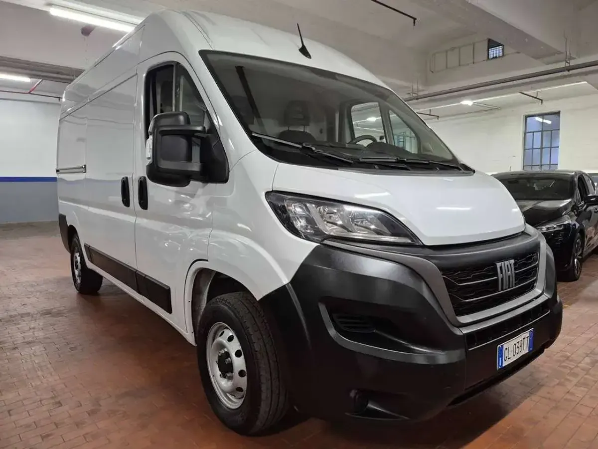 Usata Fiat Ducato 140 CV (102 kW) 2022 Bianco ducato past. Furgone