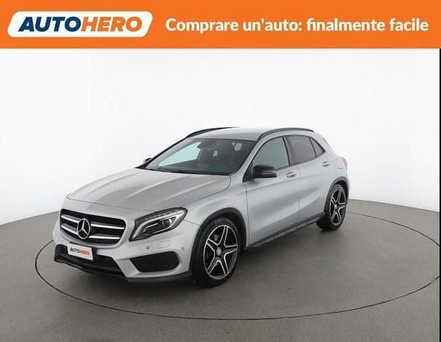 Usata Mercedes GLA220 Premium 169 CV (124 kW) 2015 Argento SUV