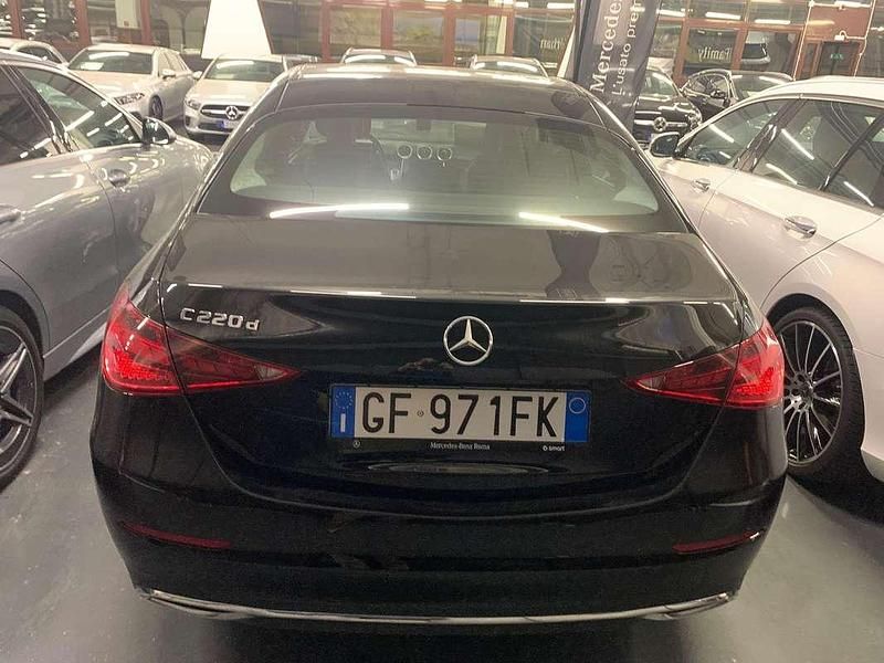 Usata Mercedes C220 200 CV (147 kW) 2021 Nero Berlina