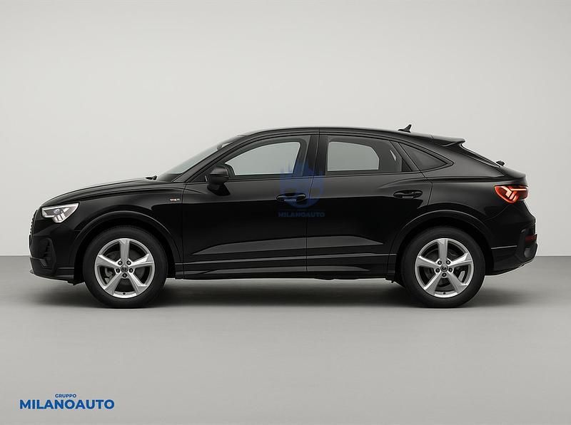 Usata Audi Q3 Sportback S-Line 150 CV (110 kW) 2023 Nero SUV