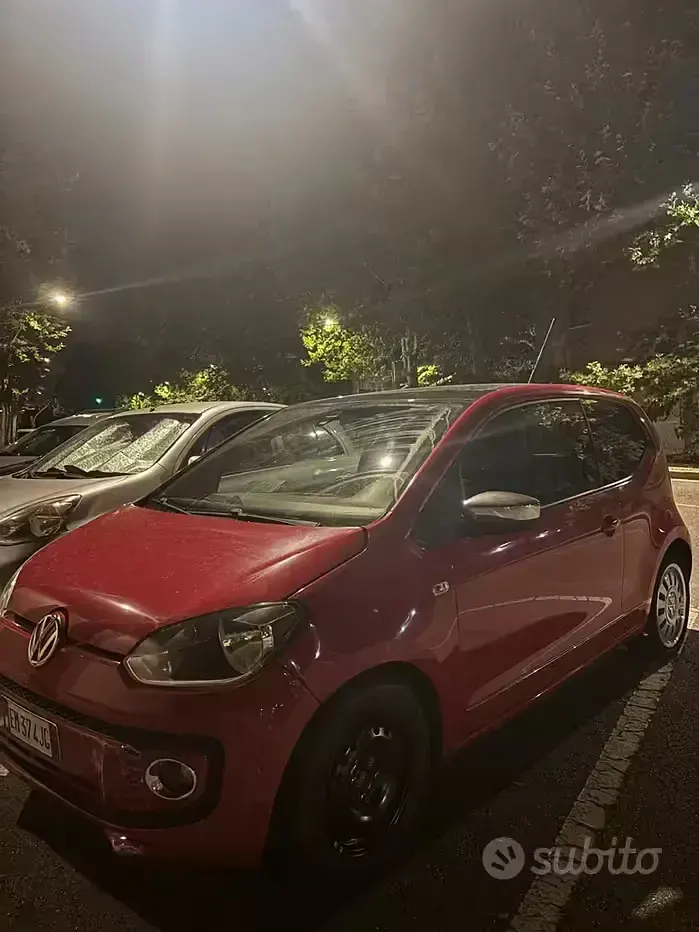 Usata VW up! 60 CV (44 kW) 2012 Rosso Utilitaria