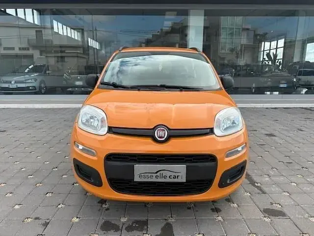 Usata Fiat Panda Easy 95 CV (69 kW) 2016 Arancione Utilitaria