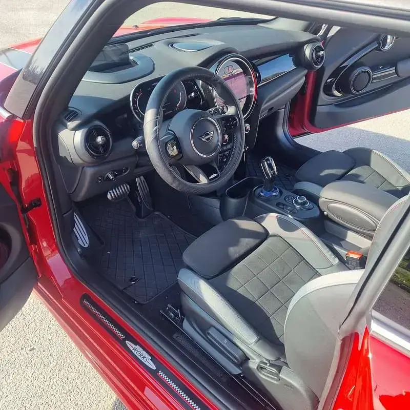 Usata Mini John Cooper Works Essential 231 CV (169 kW) 2024 Rosso Utilitaria