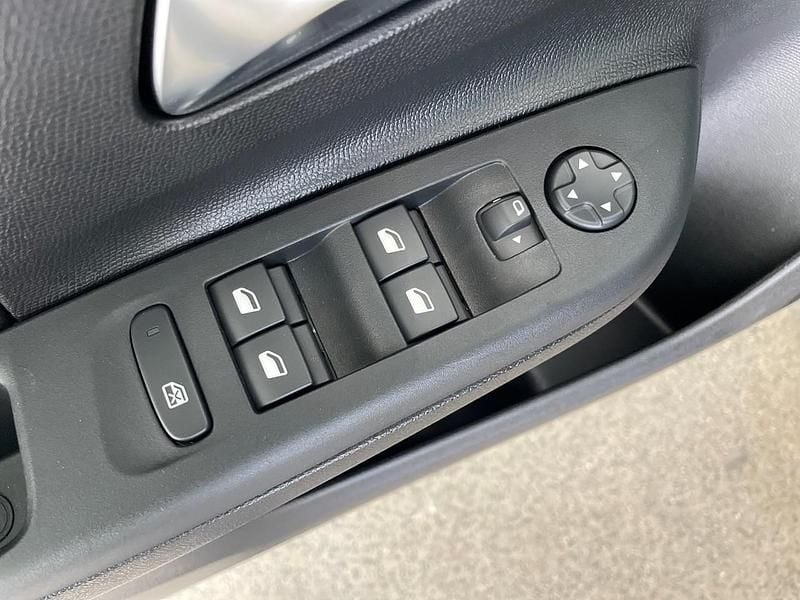 Nuova Opel Corsa 101 CV (74 kW) 2026 Nero Utilitaria