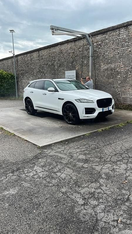 Usata Jaguar F-Pace R 180 CV (132 kW) 2016 Bianco SUV